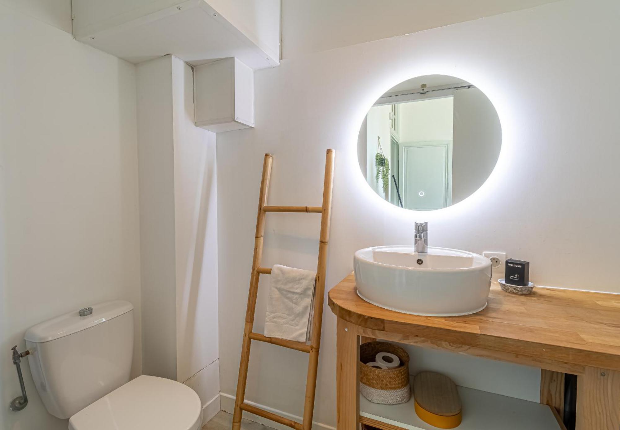 Charming Studio In The Heart Of מנטון מראה חיצוני תמונה